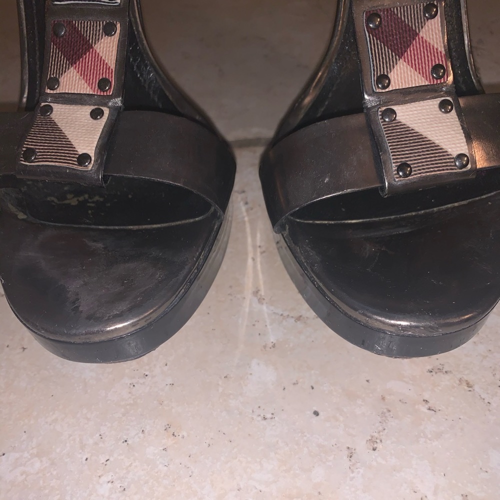 Burberry Sandals - Picture 3 of 9